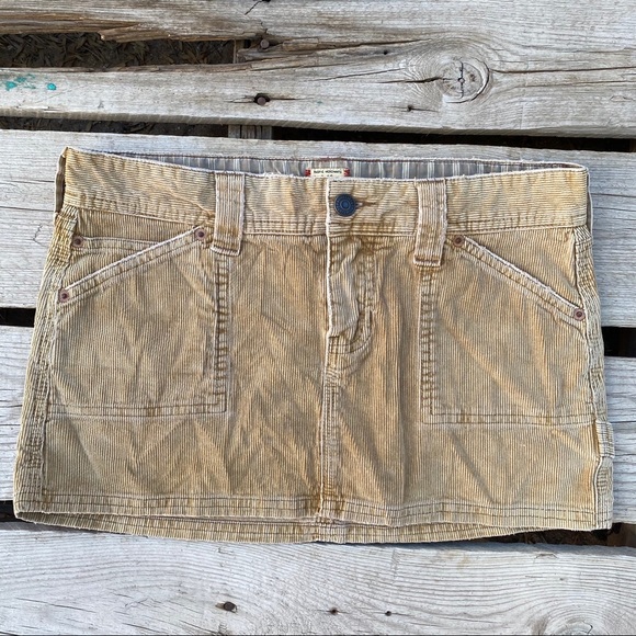 Hollister Dresses & Skirts - Hollister woman’s mini skirt cream 3